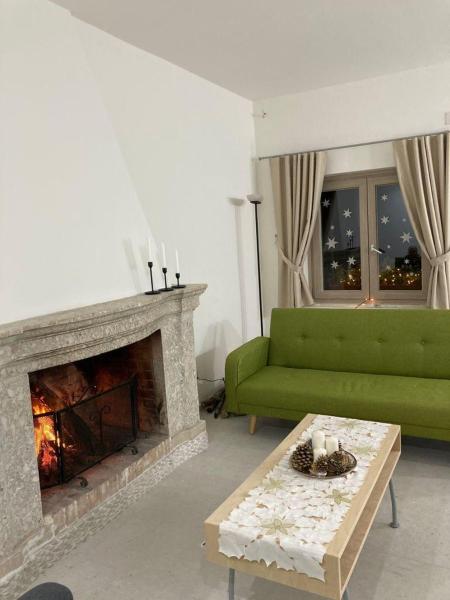 LE CANONICHE NEL MATESE ALBERGO DIFFUSO, Брондау Пәтерлік қонақ үй Molise қаласындағы жүзу бассейні бар қонақ үйлер, Жүзу бассейні