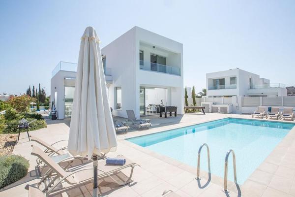 Villa Ochosto Selene - Stunning 5 Bedroom Protaras Villa With Private Pool, Брондау Вилла Protaras Famagusta
