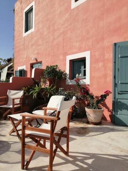 CASA DEI MELOGRANI at Vourlidia Leros, Брондау Демалыс үйі Vromolithos Leros