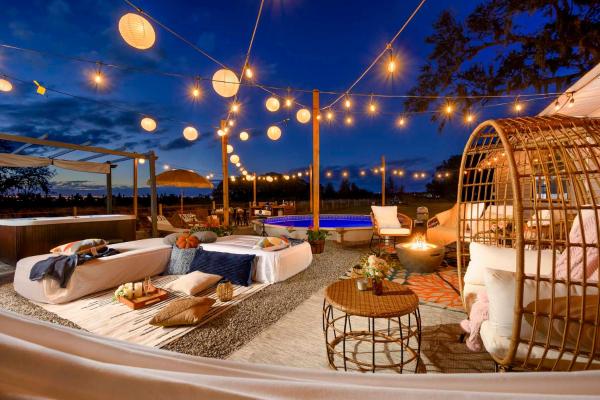 Plant City Home and Guest House with Outdoor Pool!, Брондау Демалыс үйі Plant City Флорида