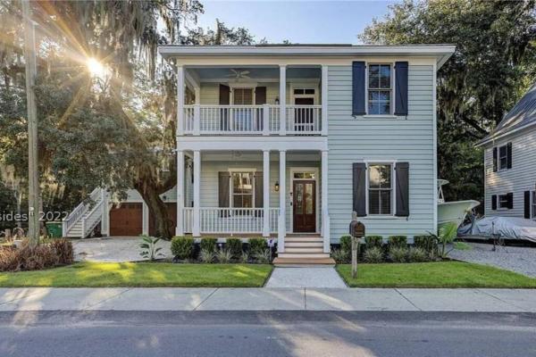 The Bluffton Village Home - 5 BR in Old Town w Carriage Home, Брондау  Bluffton Lowcountry