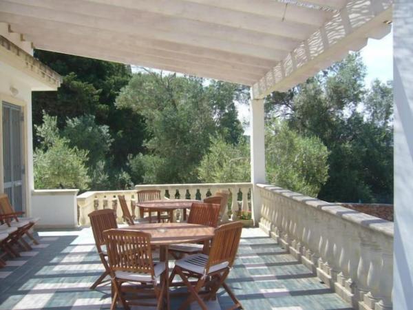 Villa Grazia Baia Verde Gallipoli a 200mt dalla spiaggia e a pochi passi dai Locali Notturni, Брондау  Baia Verde Apulia