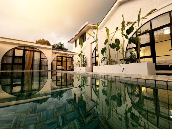 Ipoh Young Villa, Hotel Inspired, Брондау Қонақ үй Ипох Perak