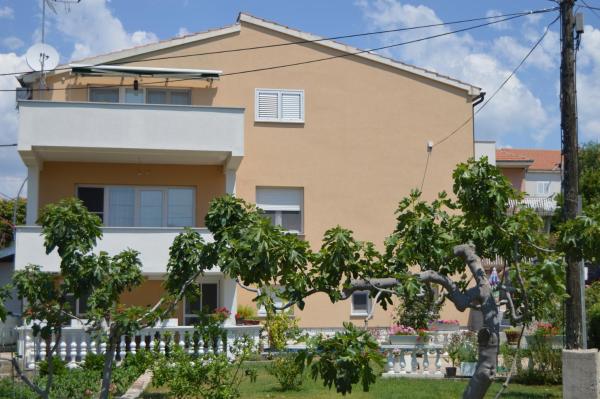 Apartman Latin 1, Брондау Пәтер Vodice Sibenik-Knin County, Malo Vitra Beach маңындағы