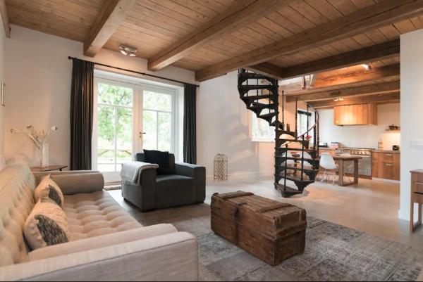Beautiful House in The Middle of Nature, Брондау  Abcoude Utrecht