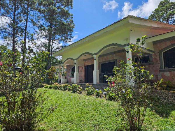 Villa Isabel, Брондау  Tegucigalpa 