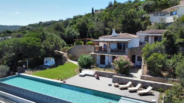 Villa Cavalli, Брондау  Porto Cervo Emerald Coast