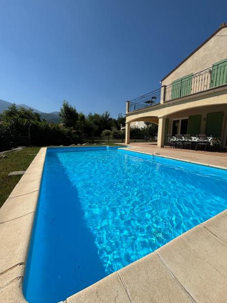 Villa Mimosa - Modern Villa with Private Pool & Mountain View, Брондау  Fuilla 