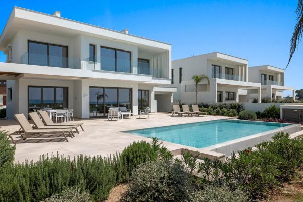 Serenity Waves Villa 6, Брондау  Sophtadhes Larnaca Region