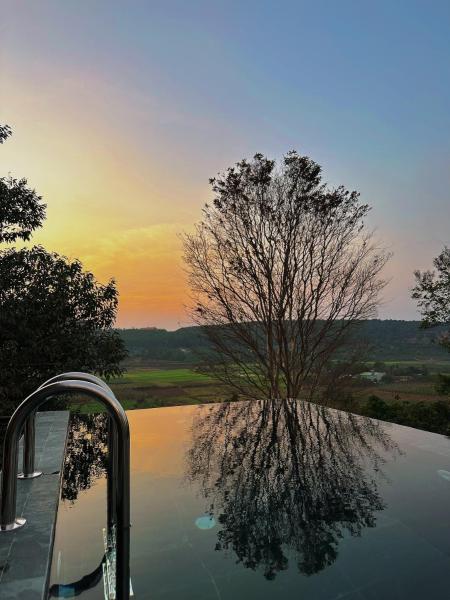 Mành Farmhouse, Брондау  Gia Lai қаласындағы жүзу бассейні бар қонақ үйлер, Жүзу бассейні