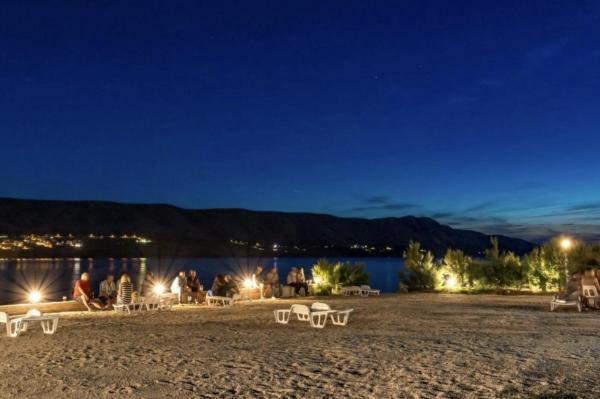 Tonino Apartments & Rooms, Брондау  Pag Pag Island