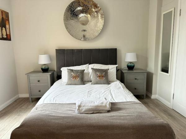 Studios 4&5 - Dedworth Road, Windsor, Брондау  Віндзор Berkshire