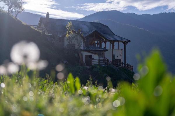 Alpin Zeneli Chalet, Брондау Шале Çerem Kukës County