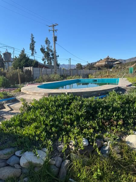 Habitación en Cabaña compartida, Брондау  Coquimbo қаласындағы жүзу бассейні бар қонақ үйлер, Жүзу бассейні