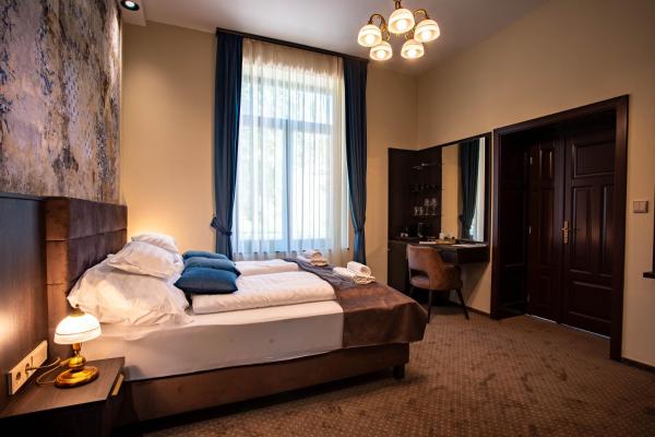 Vöröskő Villa- ALELNÖKI szauna és jakuzzi használattal, Брондау  Balatonalmadi Веспрем
