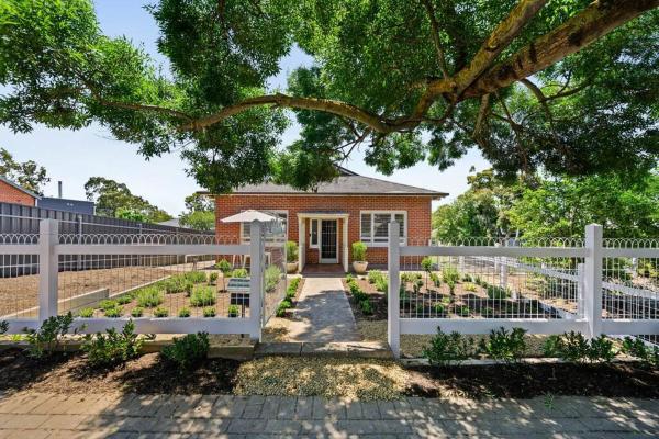 1930\s Character Cottage - Beautifully Restored, Брондау  McLaren Vale Adelaide Region