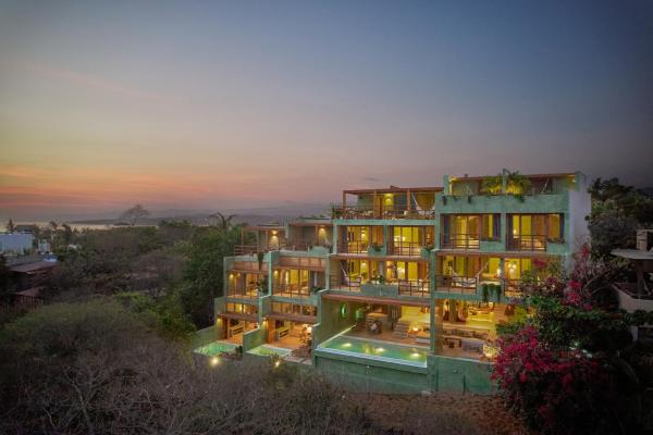 Punta Nayaá, Брондау  Puerto Escondido қаласындағы бизнес қонақ үйлер, 4* 5*