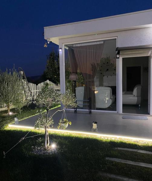 DSVilla, Брондау  Elbasan County қаласындағы жүзу бассейні бар қонақ үйлер, Жүзу бассейні