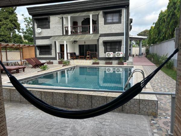 Villa Fely RDC, Брондау  Kribi қаласындағы жүзу бассейні бар қонақ үйлер, Жүзу бассейні