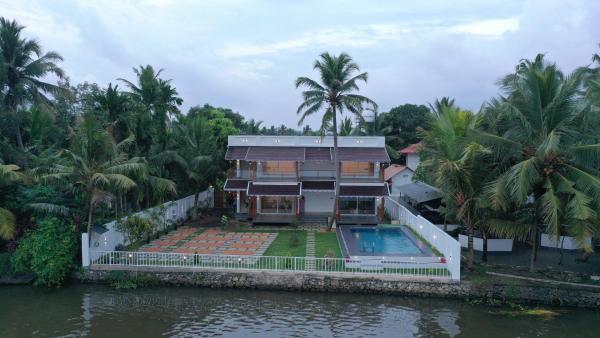 Kumarakom Sunview, Брондау  Kumarakom 