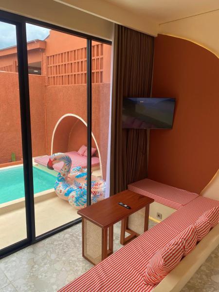 Anom Villa Jogja With Private Pool, Брондау  Yogyakarta Province қаласындағы жүзу бассейні бар қонақ үйлер, Жүзу бассейні