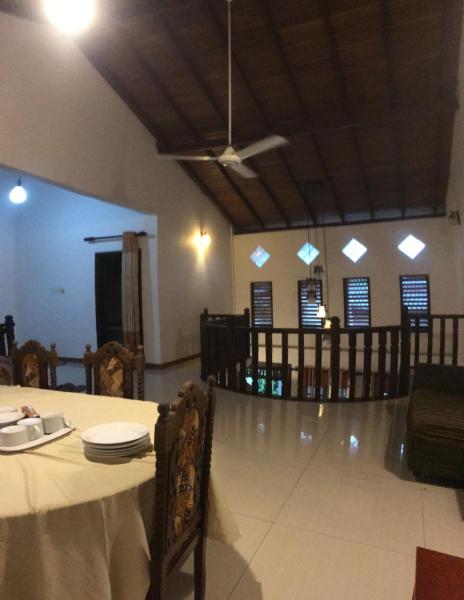Matara Heritage Home - Local Family Stay, Брондау  Matara Matara District, Weherahena Buddhist Temple маңындағы