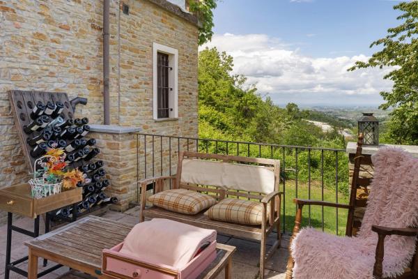 Locanda Casa Bardacchino, Брондау  Mango Langhe