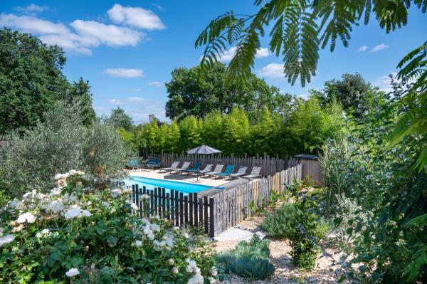 L Escapade Nature et Gourmande Gîtes, Chambres d\Hôtes, piscine, Spa Toulouse Colomiers Gers, Брондау  Pujaudran Languedoc-Roussillon