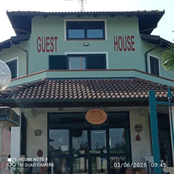 Guest House Confienza, Брондау  Confienza Lombardy
