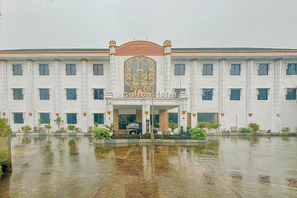 Urbanview Hotel D Calton Sukabumi, Брондау  Cicurug West Java