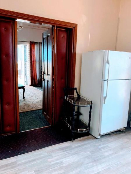 VILLA ÉMERAUDE, Брондау  Mfoundi қаласындағы төсек алаңы бар қонақ үйлер, Тоқтау алаңы