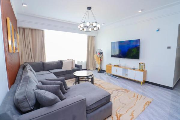 stunning one bedroom apartment with ample parking space swimming pool fully equipped gym and amazing city views, Брондау  Nairobi қаласындағы жүзу бассейні бар қонақ үйлер, Жүзу бассейні