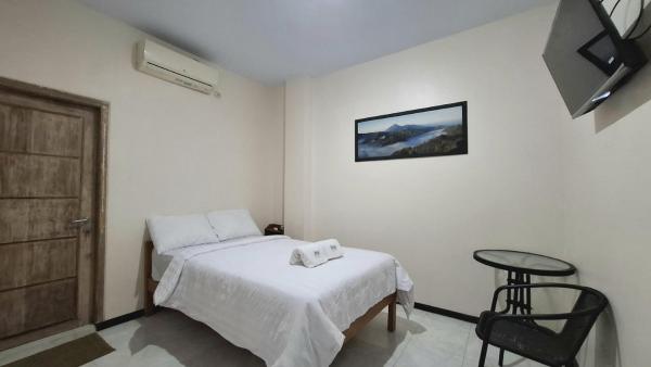 Huis TANTI Homestay Jember, Брондау  Wirolegi East Java