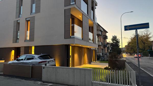WELCOME residenza esclusiva via Liverani Imola, Брондау  Imola Bologna Province