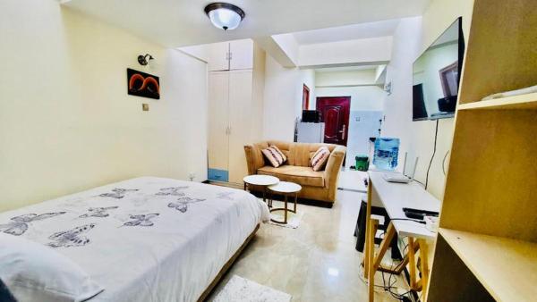 luxurious fully furnished two bedroom apartment with amazing city views heated swimming pool fully equipped gym with a child play area and ample parking space, Брондау  Nairobi Rwanda