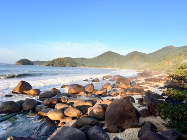 chalés frente à praia, Брондау  Trindade Serra da Bocaina