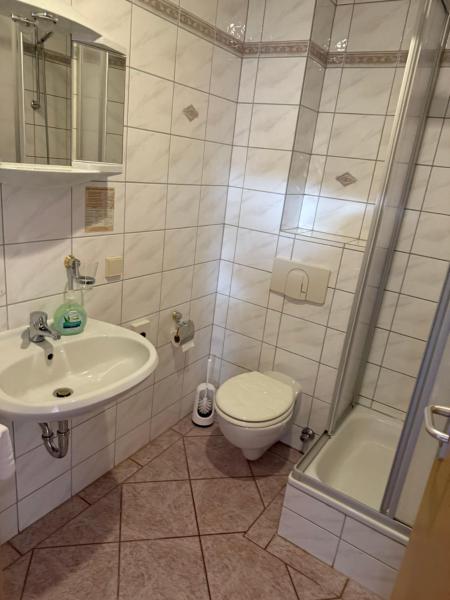 Hotel Leonis, Брондау  Aue-Bad Schlema Саксония еркін мемлекеті