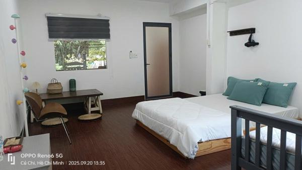 Homestay Mẹ Khang 2 WC riêng,Mới VIP, Брондау  Cu Chi 