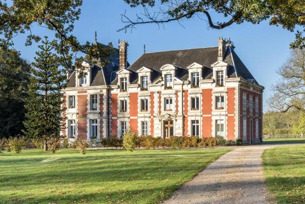 Chateau le grand bus, Брондау  Saint Germain la campagne 