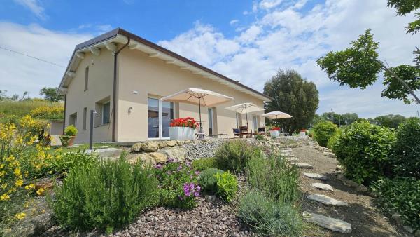 Panoramic Villa In The Lucca Hills, Брондау  Capannori қаласындағы SPA қонақ үйлері, SPA