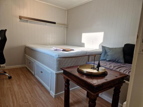 Cozy Basement Apartment in Leknes Shared & Affordable, Брондау  Leknes Lofoten