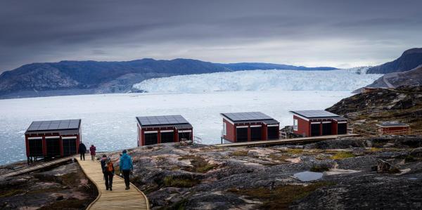 Eqi Glacier Lodge - World of Greenland - 5 hours boat trip from Ilulissat & full board included, Брондау  Илулисат Avanaata Commune