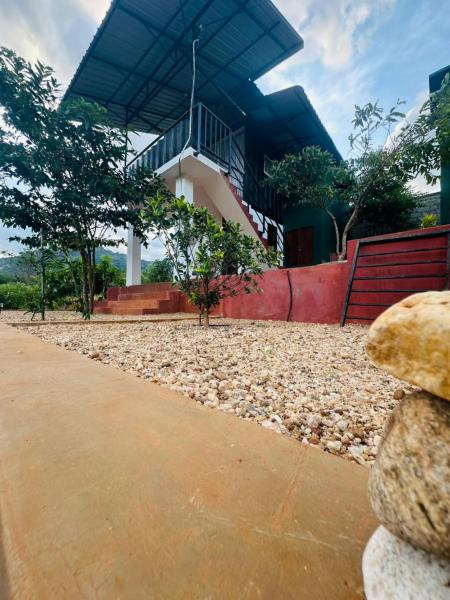 Breeze Heven, Брондау  Matale 