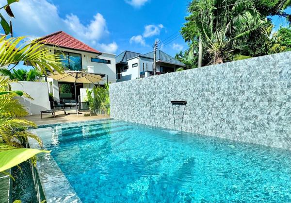 Central Luxury 3 Bed Pool Villa, Брондау  Amphoe Koksamui Koh Samui