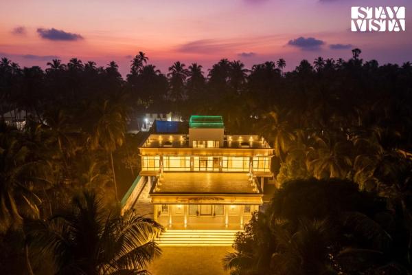 StayVista at Villa Romania, Брондау  Mumbai Maharashtra