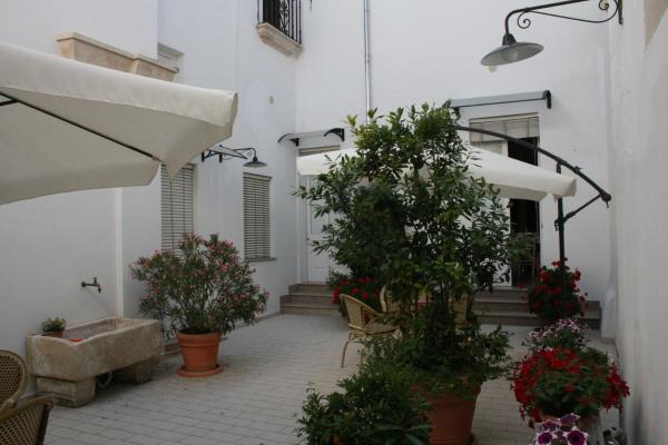 Corte Lecciso, Брондау  Leverano Salento