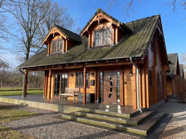 Villa with Sauna & Tub, Брондау  Den Ham Twente