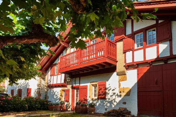 Maison Dominxenea, Брондау  Сар French Basque Country