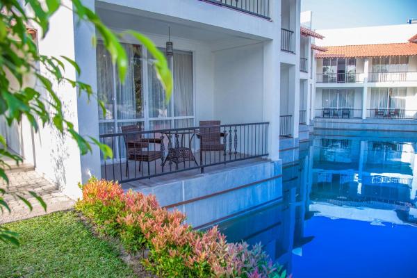 The Covanro Airport Hotel - Katunayake, Брондау Қонақ үй Veyangoda Gampaha District
